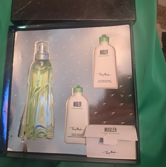 Thierry Mugler Mugler 3pc Gift Set - Picture 8 of 8